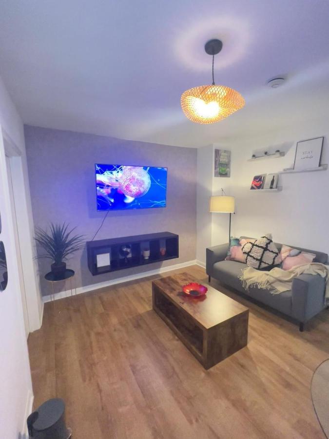 Lively 1 Bed In Buzzing East London! Appartamento *